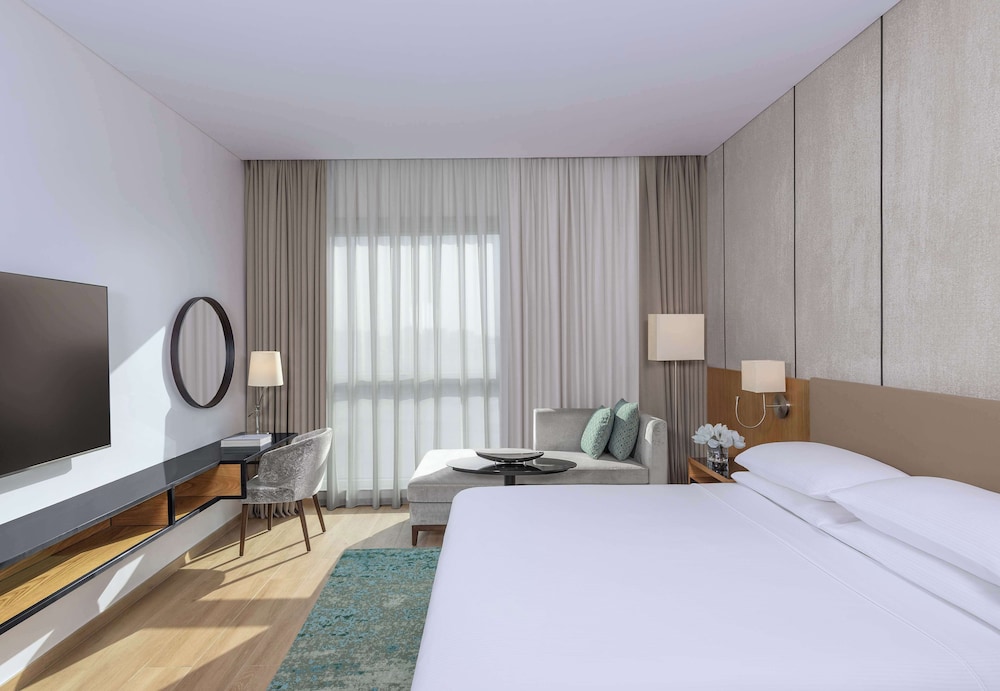 24b092bb-4b54-408e-87c5-494e24d61d1c