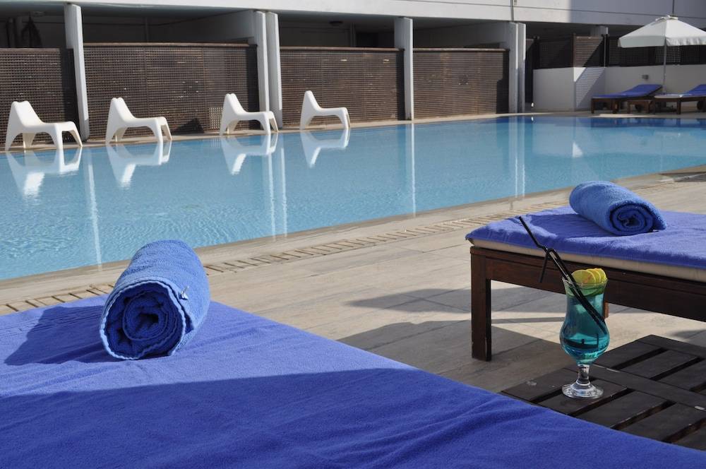 b2e52b4d-a8d3-4250-a394-4861f6dc2e17